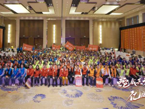 Beacon Machine forjó el modelo de excelente calidad de maquinaria diesel en Ali March New Trade Festival.