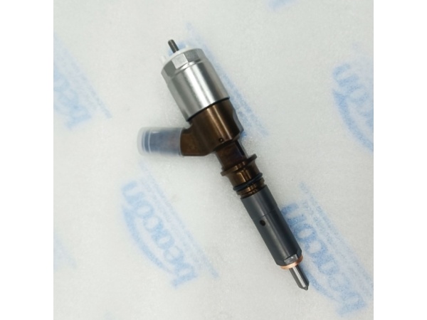 La ubicación y la función del inyector de combustible.